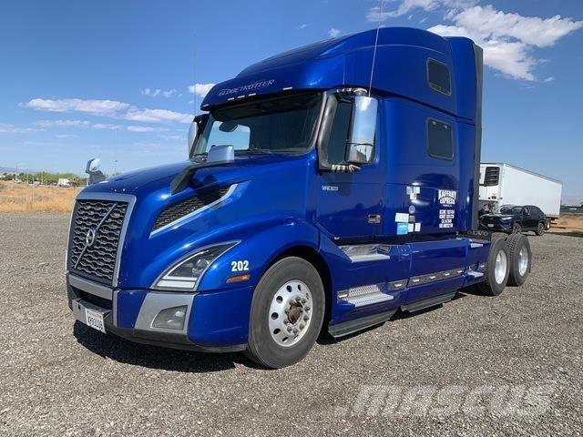 Volvo VNL Trekkers