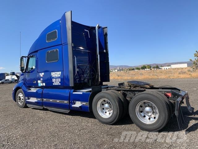 Volvo VNL Trekkers