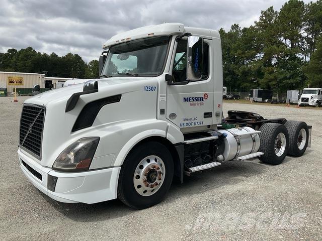 Volvo VNL Trekkers
