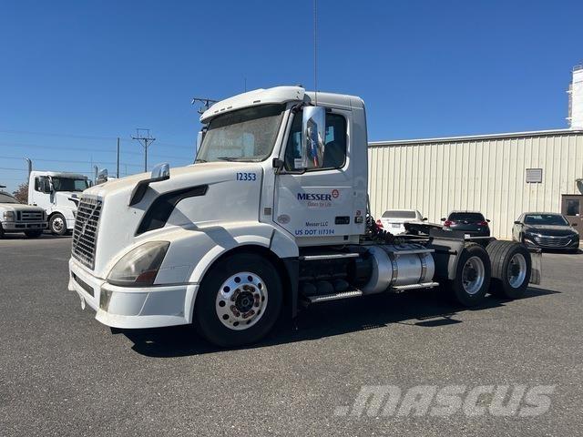 Volvo VNL Trekkers