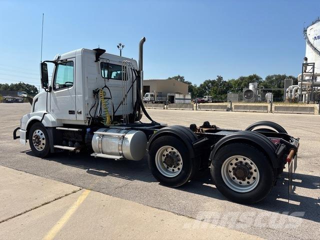 Volvo VNL Trekkers