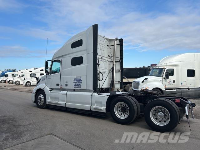 Volvo VNL760 Trekkers