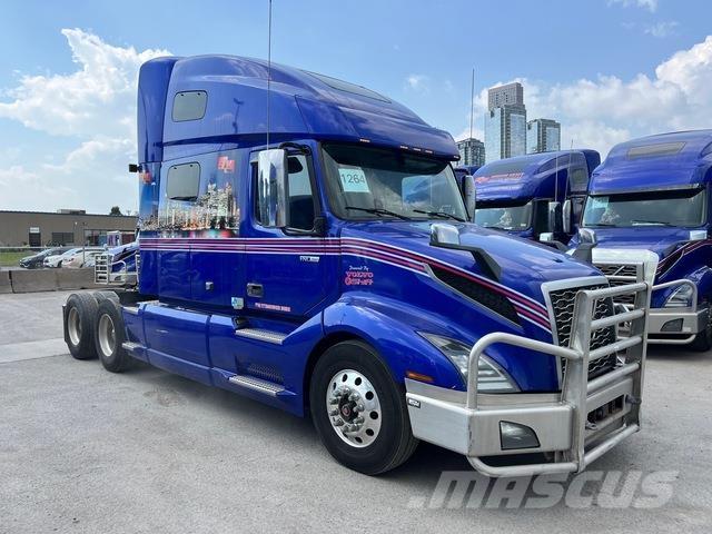 Volvo VNL760 Trekkers