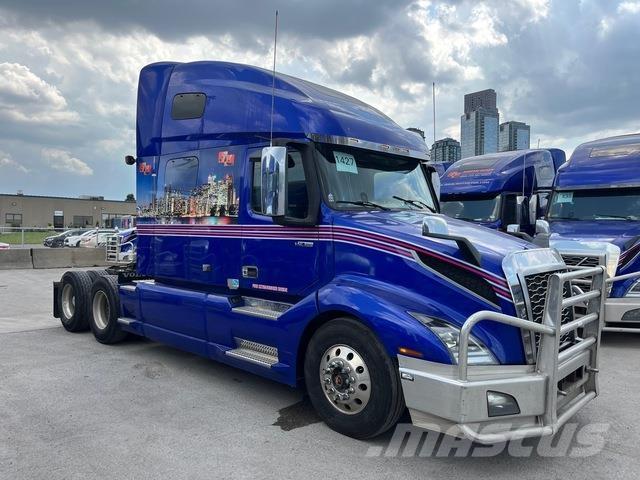 Volvo VNL760 Trekkers