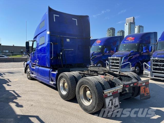 Volvo VNL760 Trekkers