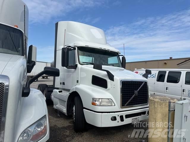 Volvo VNM Trekkers
