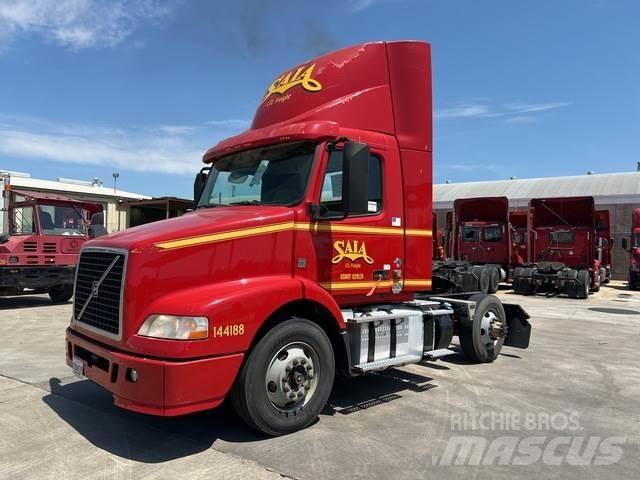Volvo VNM Trekkers