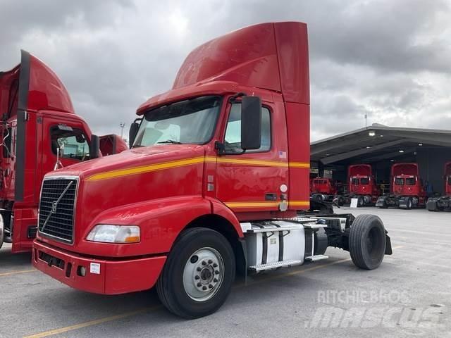 Volvo VNM Trekkers
