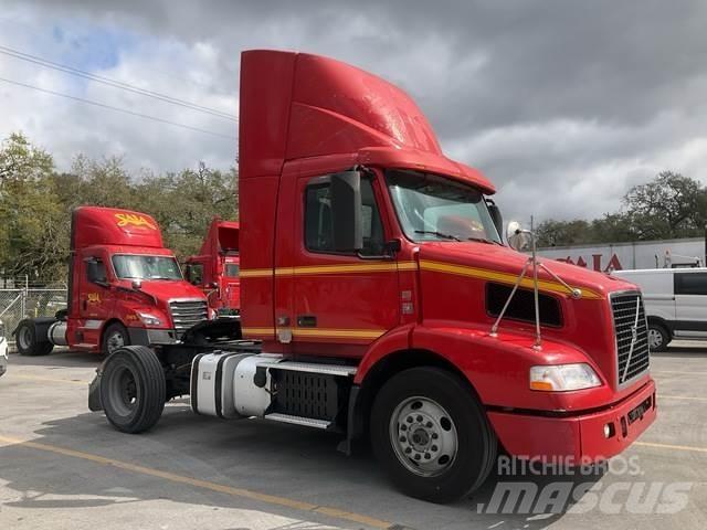 Volvo VNM Trekkers