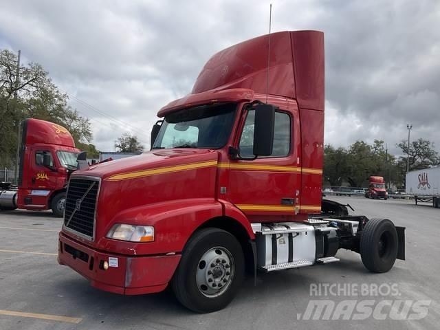Volvo VNM Trekkers