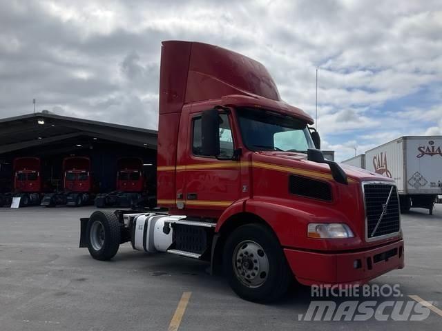Volvo VNM Trekkers