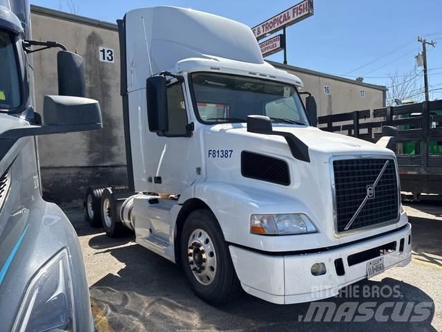 Volvo VNM Trekkers