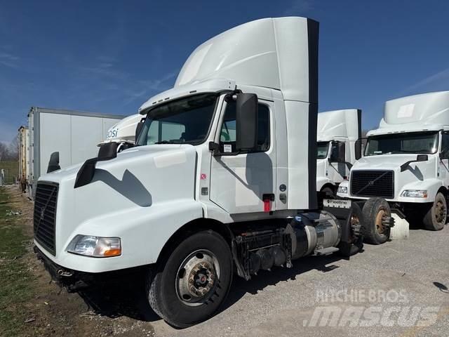 Volvo VNM Trekkers