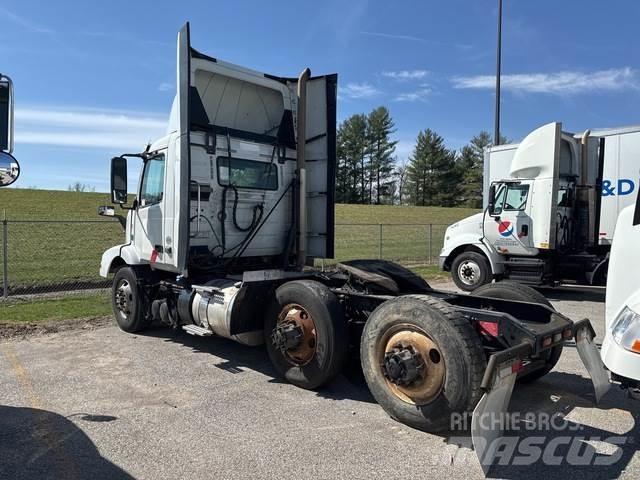 Volvo VNM Trekkers