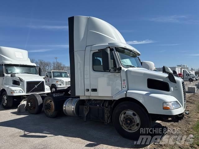 Volvo VNM Trekkers