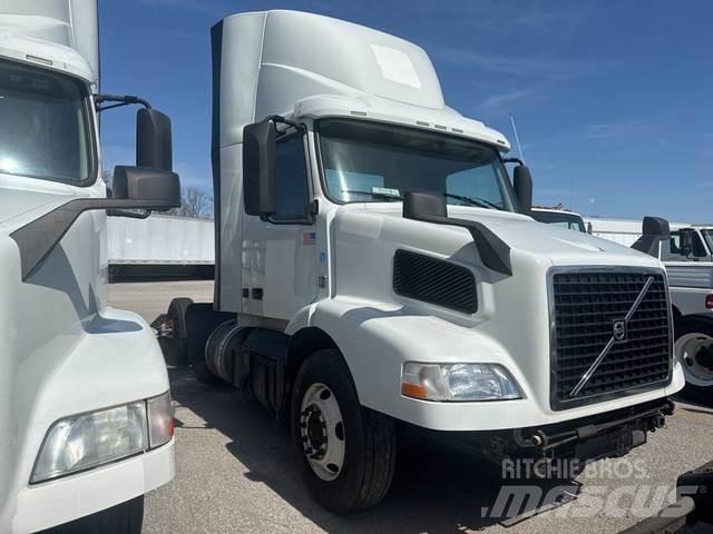 Volvo VNM Trekkers