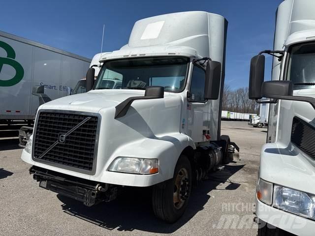 Volvo VNM Trekkers