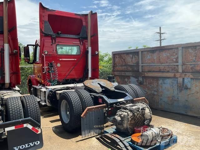 Volvo VNM Trekkers