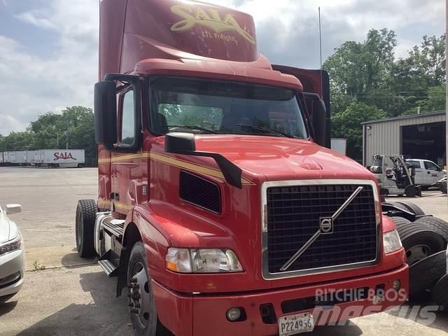 Volvo VNM Trekkers