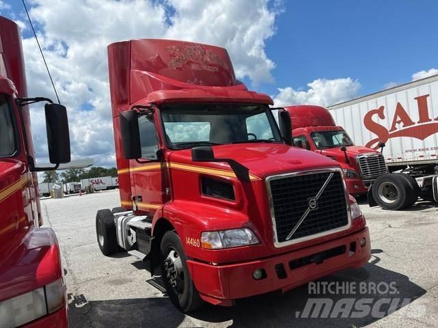 Volvo VNM Trekkers