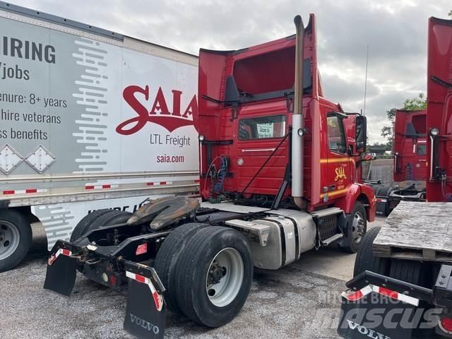 Volvo VNM Trekkers