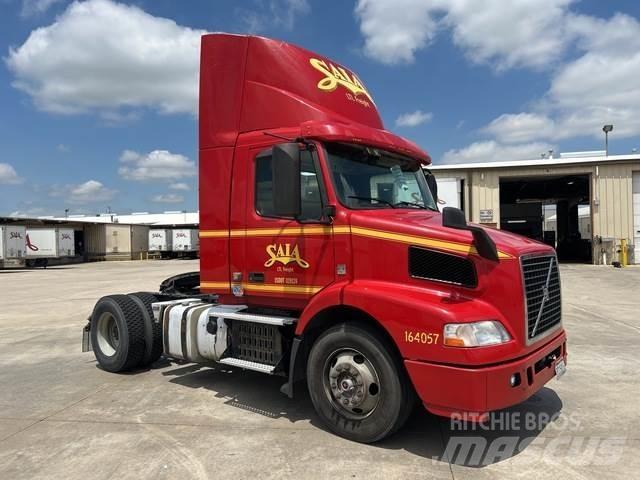Volvo VNM Trekkers