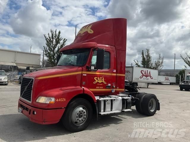 Volvo VNM Trekkers