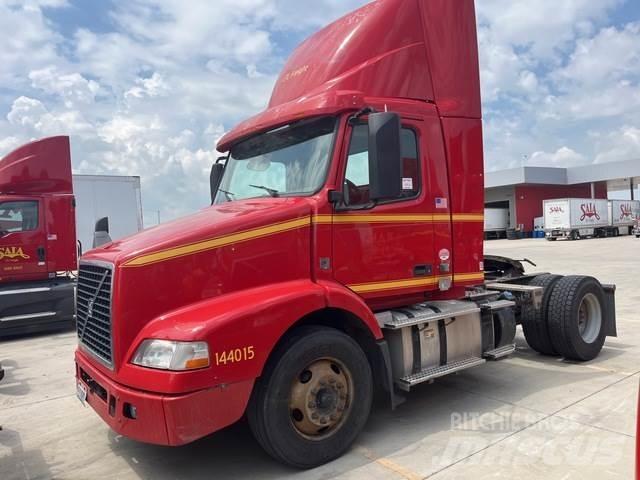 Volvo VNM Trekkers