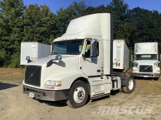 Volvo VNM Trekkers