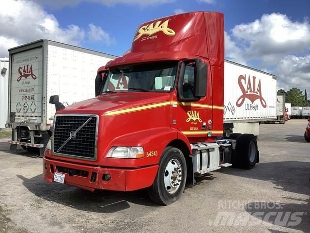 Volvo VNM42T Trekkers