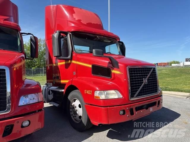 Volvo VNM42T Trekkers
