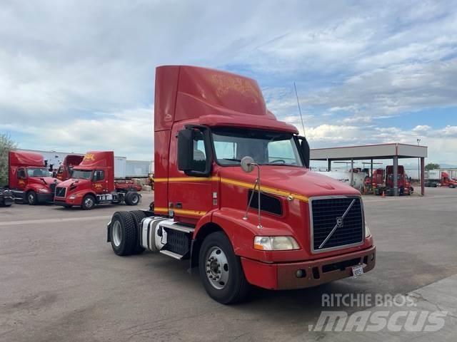 Volvo VNM42T Trekkers