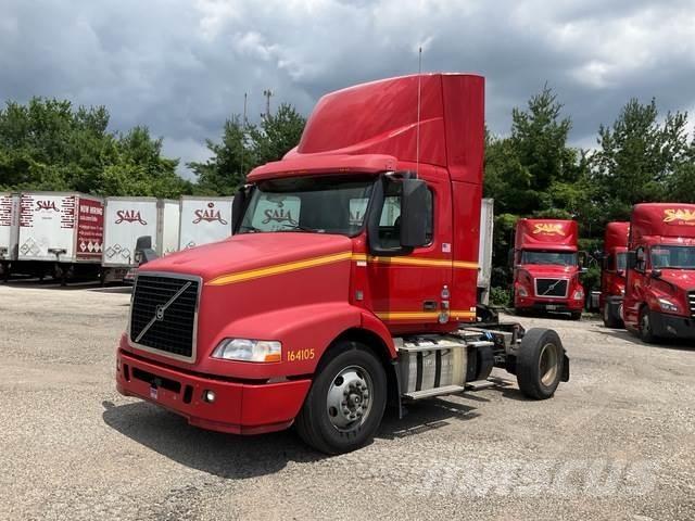 Volvo VNM42T Trekkers