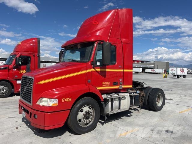 Volvo VNM42T Trekkers