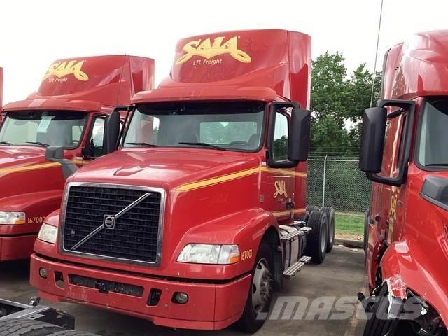 Volvo VNM64T Trekkers