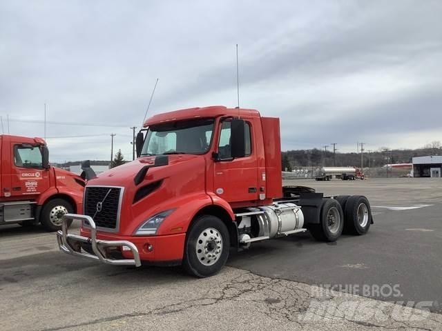 Volvo VNR Trekkers