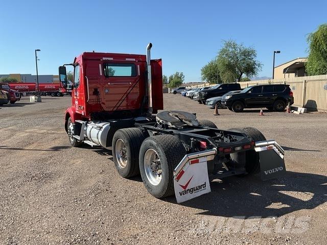 Volvo VNR Trekkers