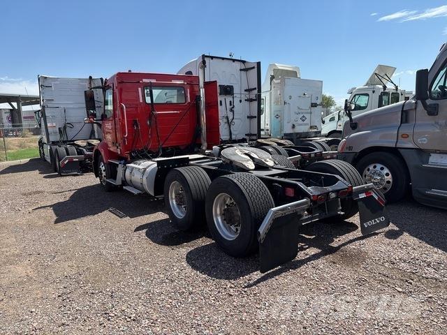 Volvo VNR Trekkers