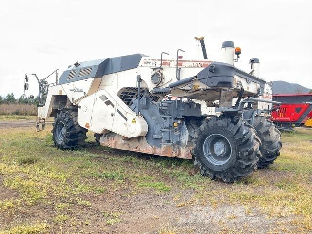 Wirtgen WR240 Grondverdichtingsmachines