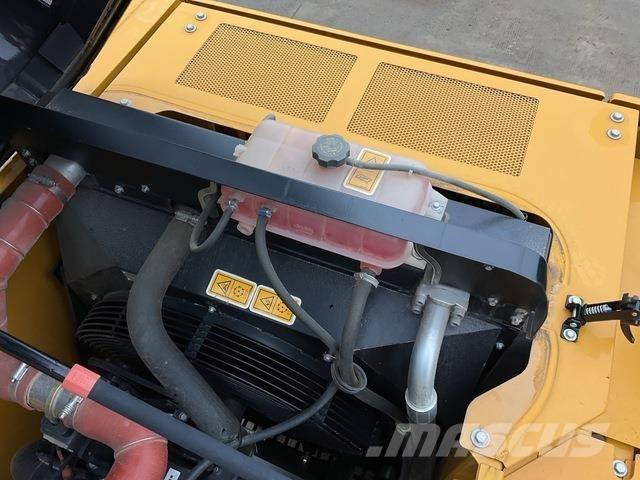 XCMG XE245G Rupsgraafmachines
