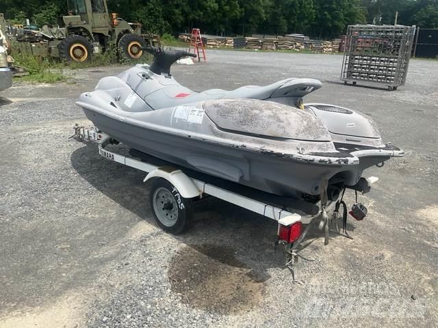 Yamaha  Werkboten en pontons