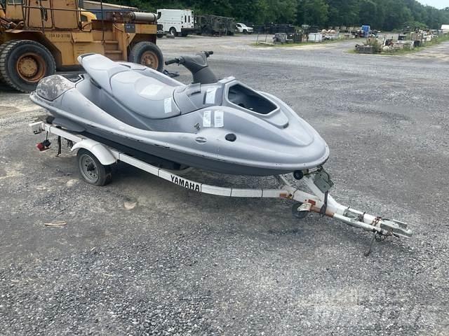 Yamaha  Werkboten en pontons