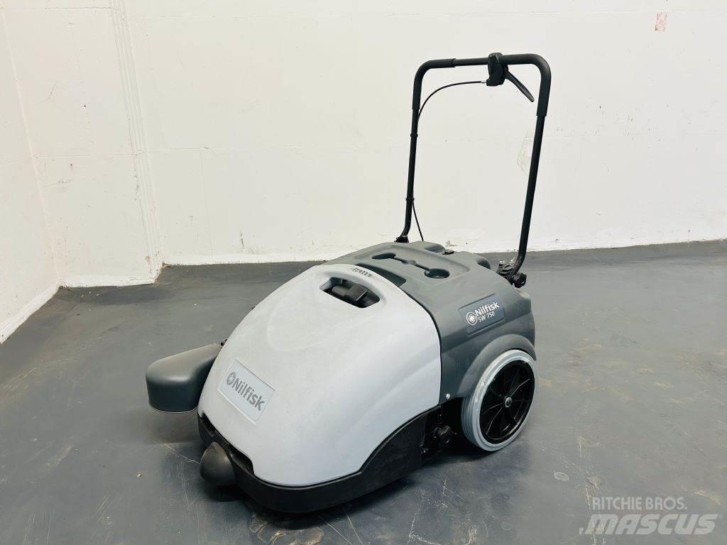Nilfisk SW750 Veegmachines