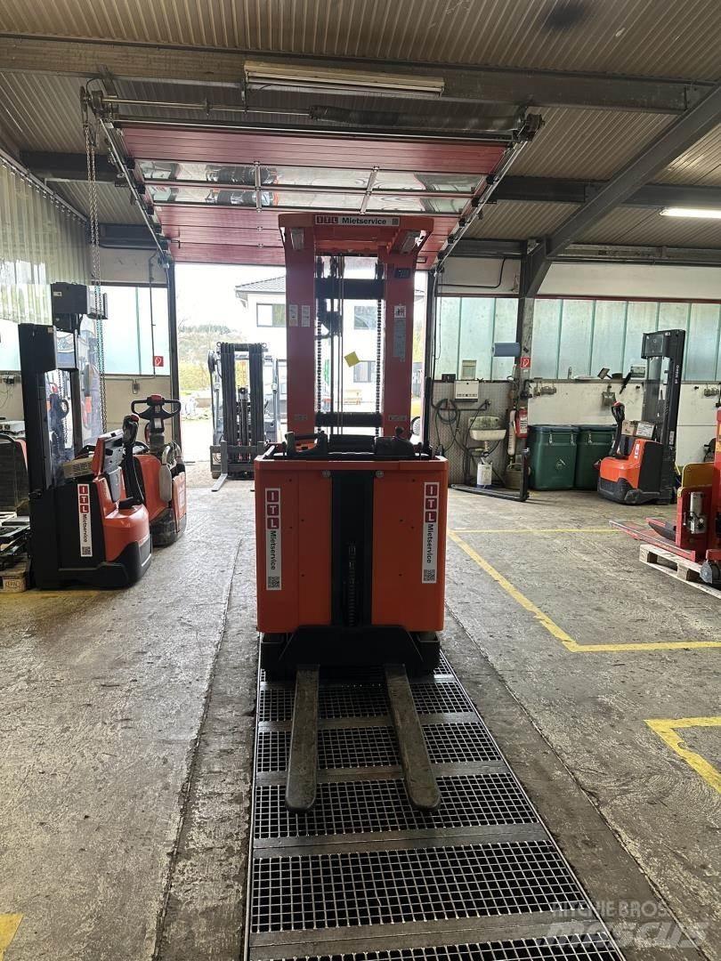 Toyota OME100M Orderpicker voor hoog niveau