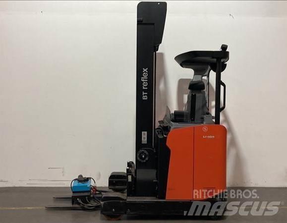 Toyota RRE140HE Reachtruck voor hoog niveau