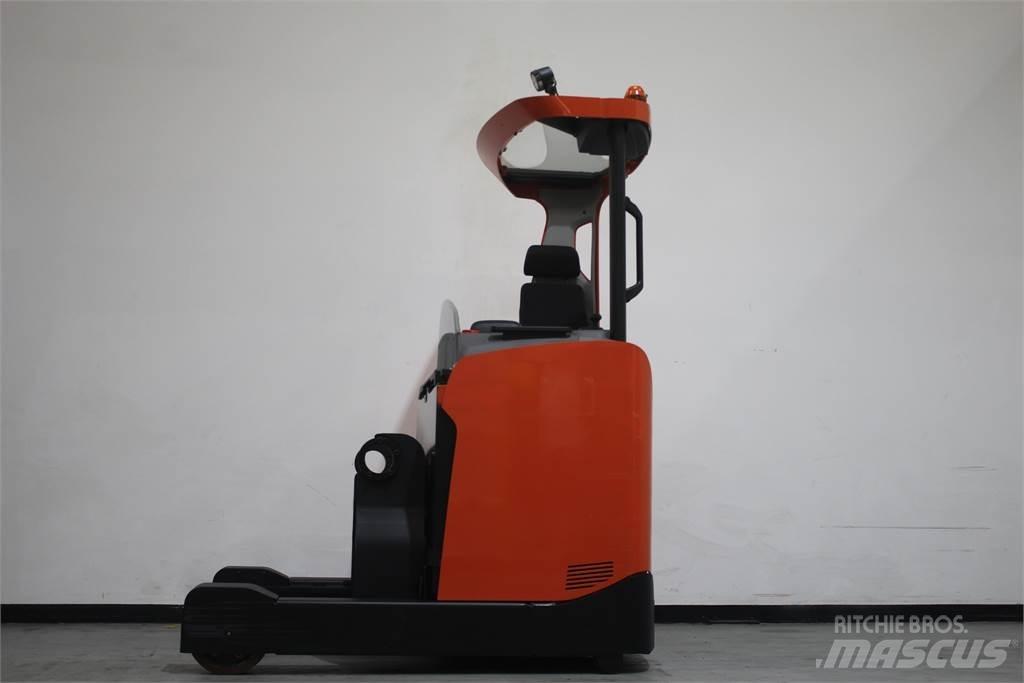 Toyota RRE160H Reachtruck voor hoog niveau
