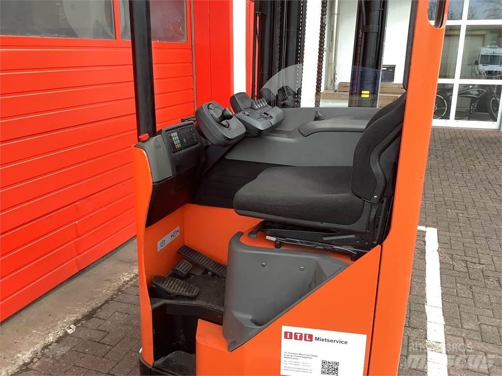 Toyota RRE160M Reachtruck voor hoog niveau