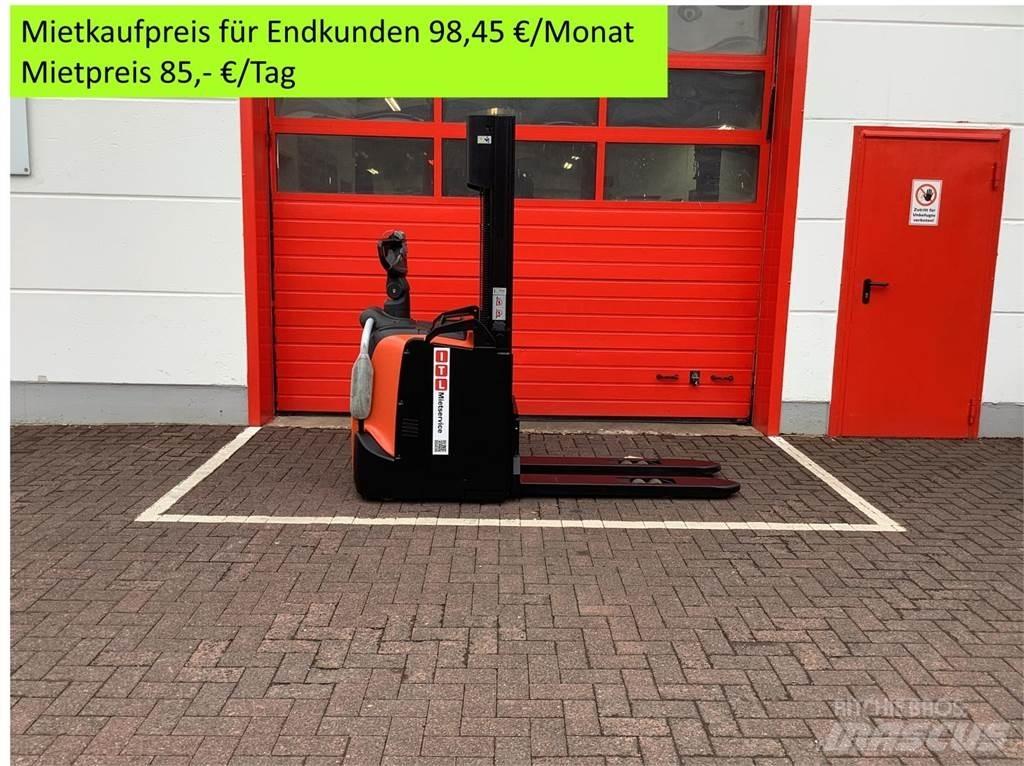 Toyota SPE120 Stapelaar meeloop