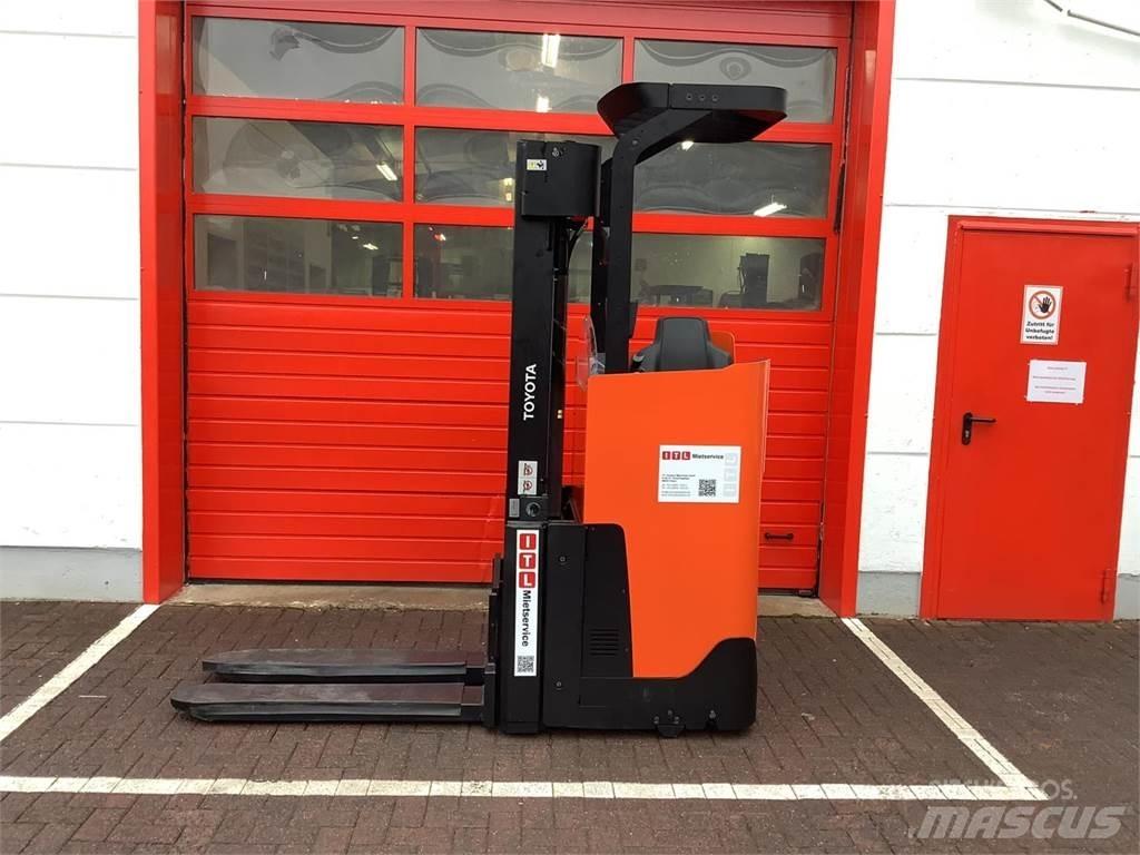 Toyota SSI160LN Stapelaar meeloop