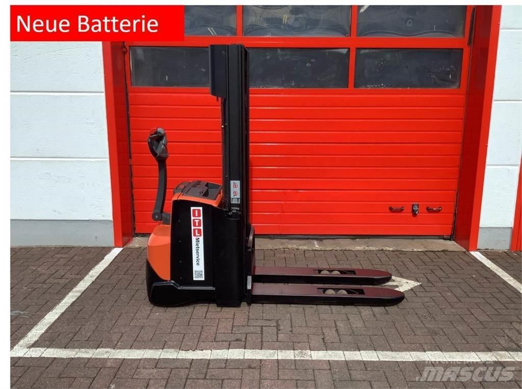 Toyota SWE140 Stapelaar meeloop
